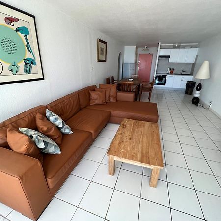 Suite Residence Mont Vernon Orient Bay Exteriör bild